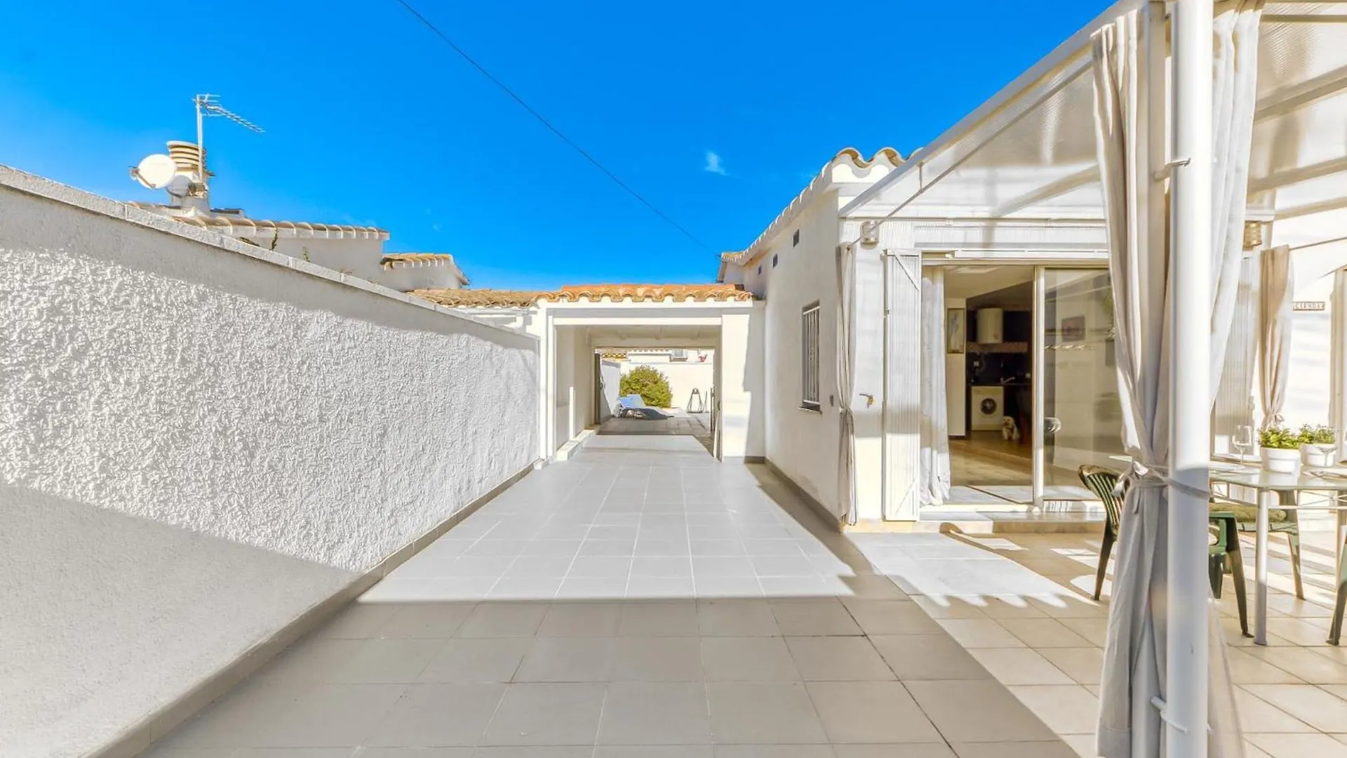 Holiday Home Petitbon By Interhome Empuriabrava
