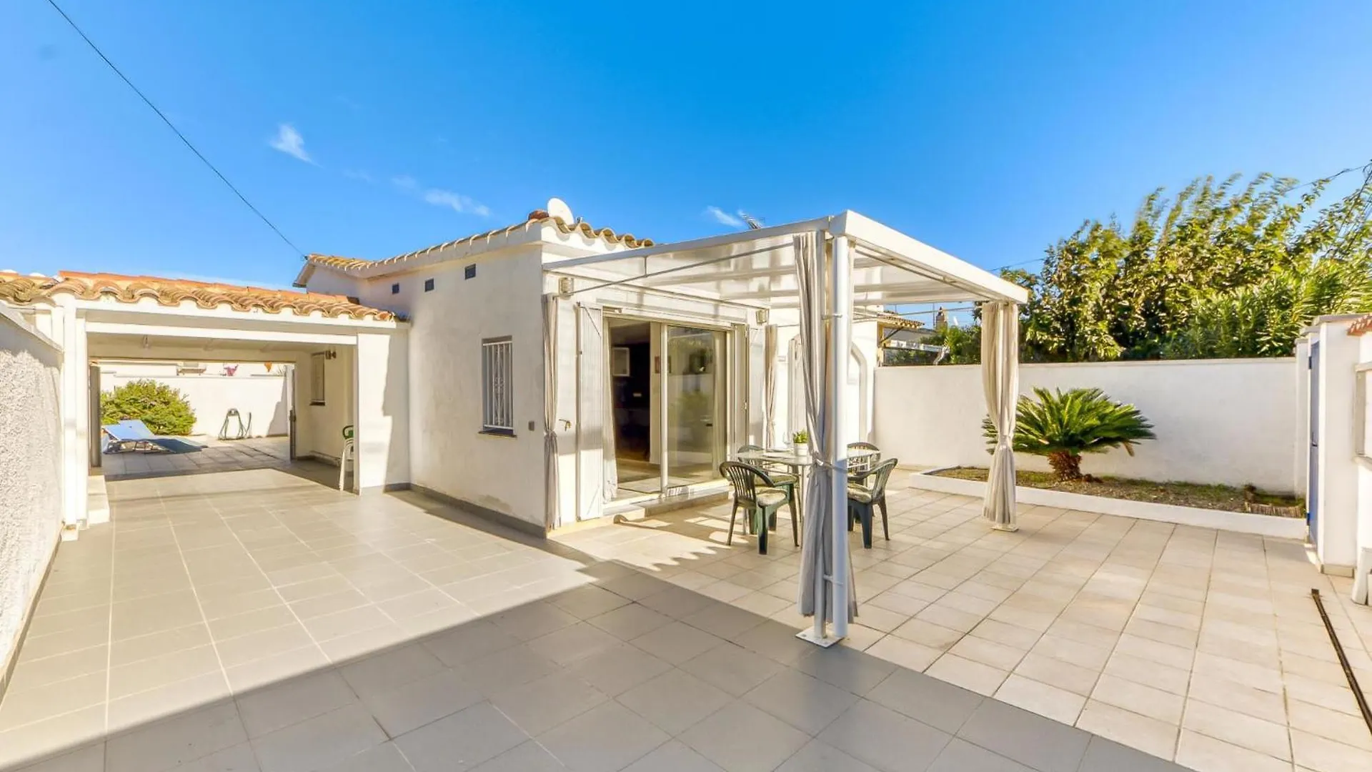 Holiday Home Petitbon By Interhome Empuriabrava